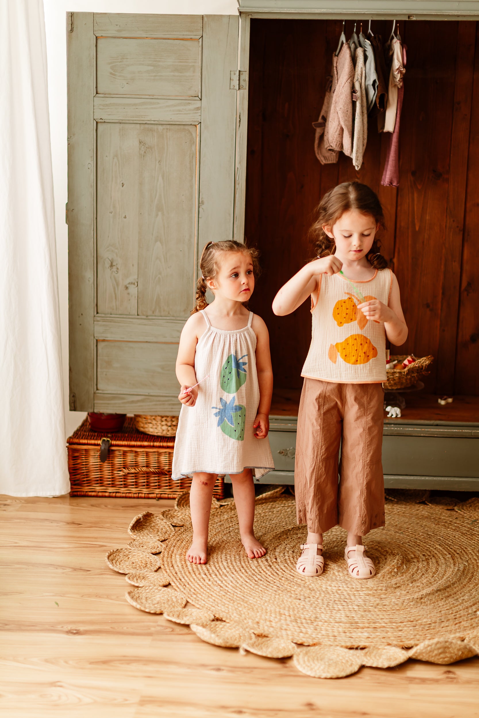 New Arrival – Fruit Print Sleeveless Top